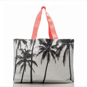 Aloha Collection Holo Holo reversible tote